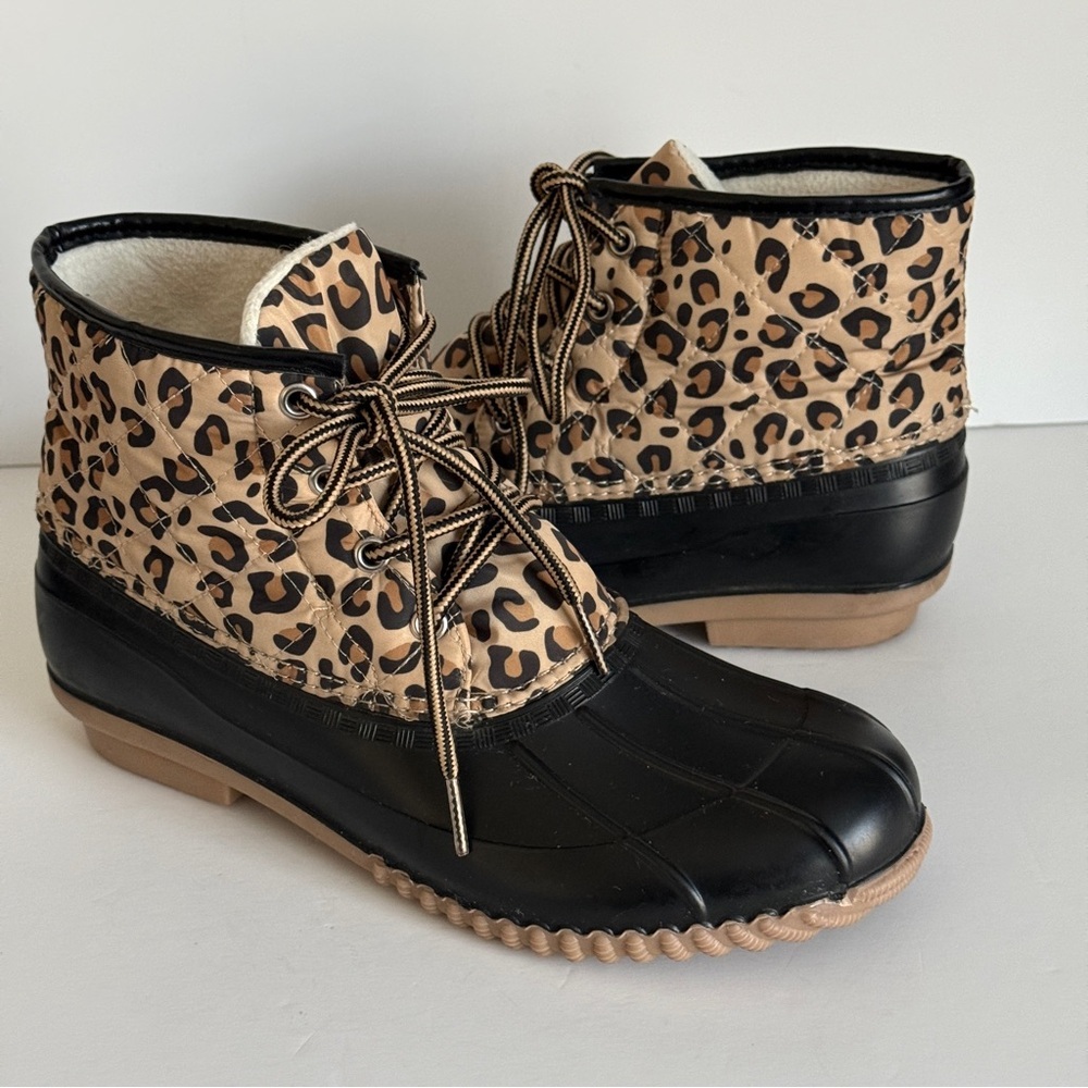 Magellan Quilted Leopard Print Women's Duck Boots | Rain Boots Size 9B